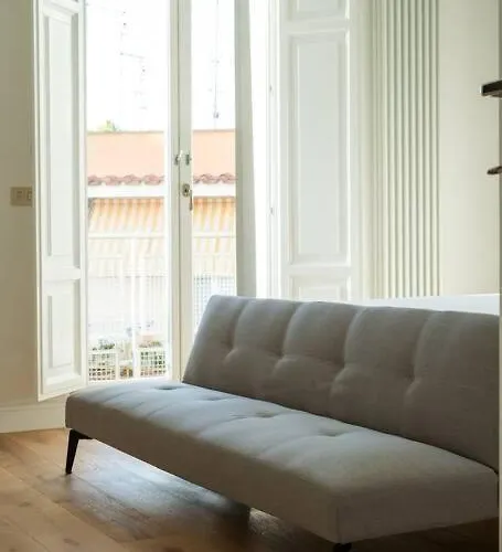 Casa Mirabella * Roma